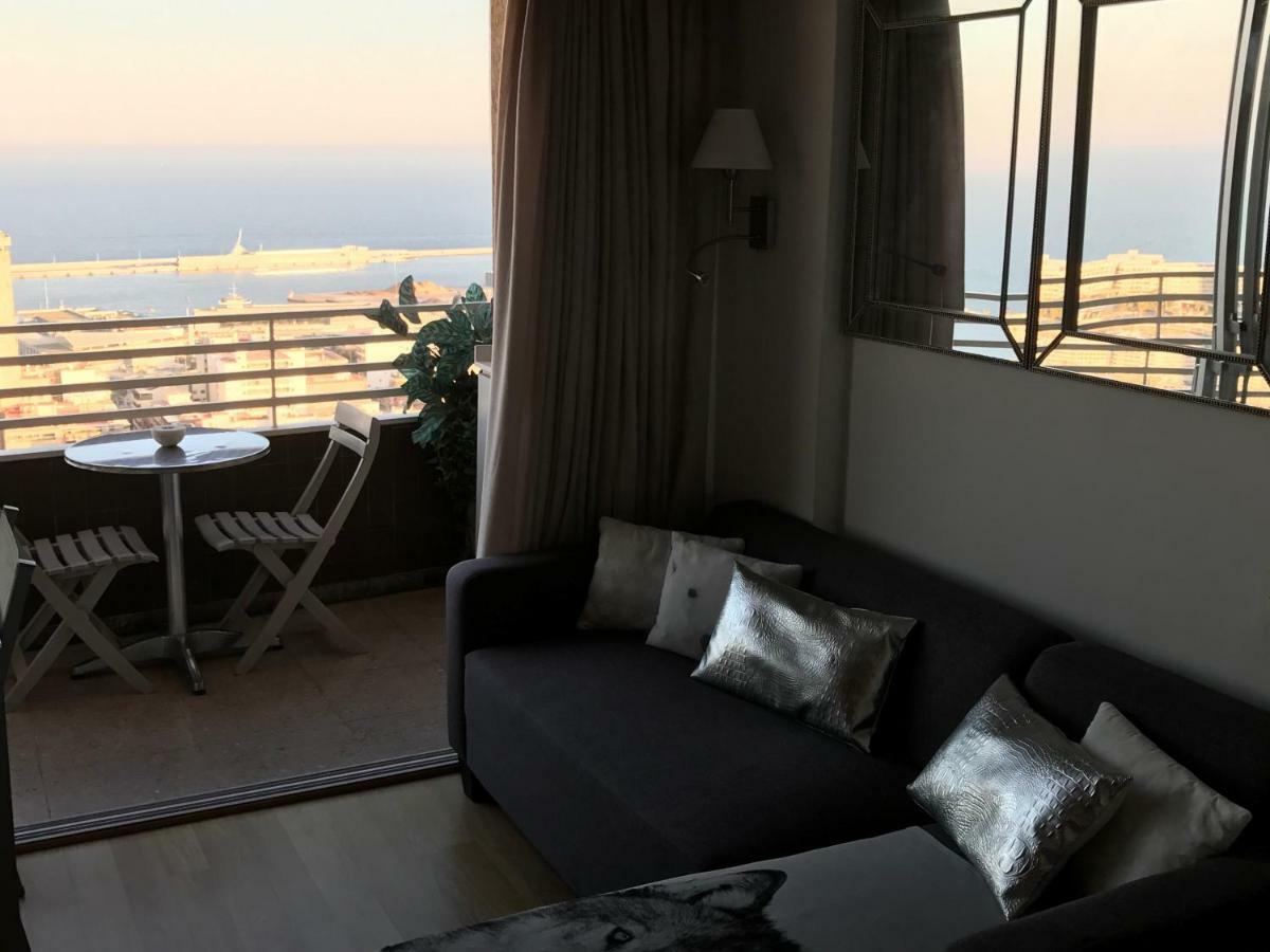 Sea View 29th Apts Downtown&beach Appartement